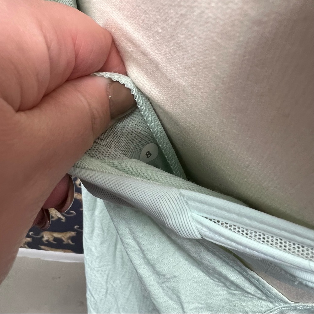 Lululemon Nouveau Limits Tank - Picture 4 of 5